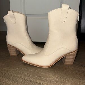 NEW ALTRA’D STATE cream ankle boots.